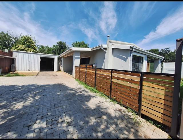 2 BEDROOM HOUSE FOR SALE IN HEIDELBERG CENTRAL